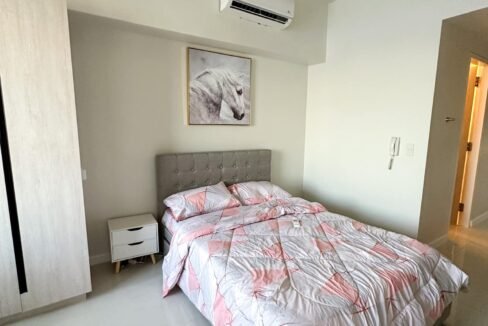 MBS Studio for rent Mia Adarna b